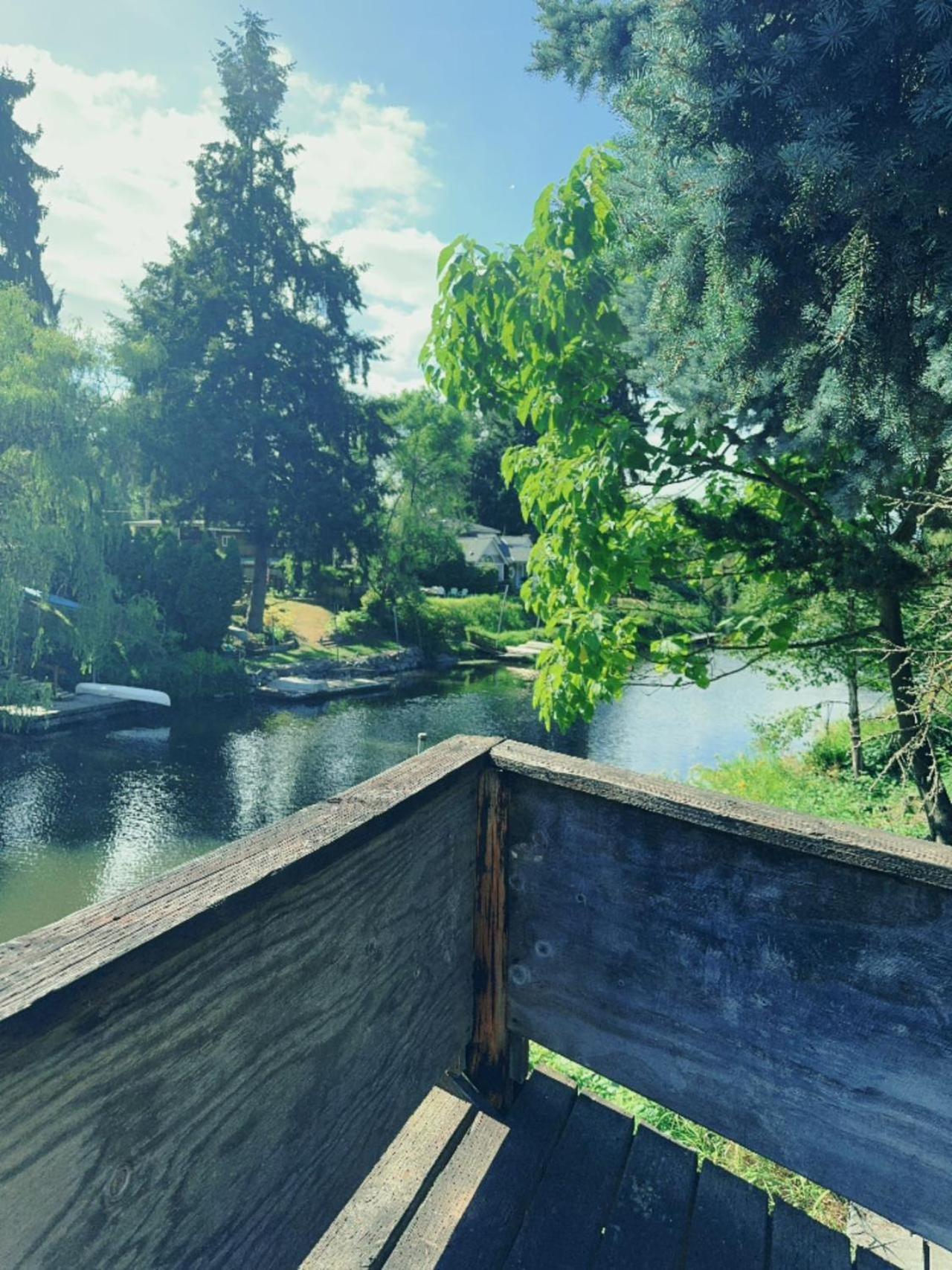 Bothell River House Exterior photo